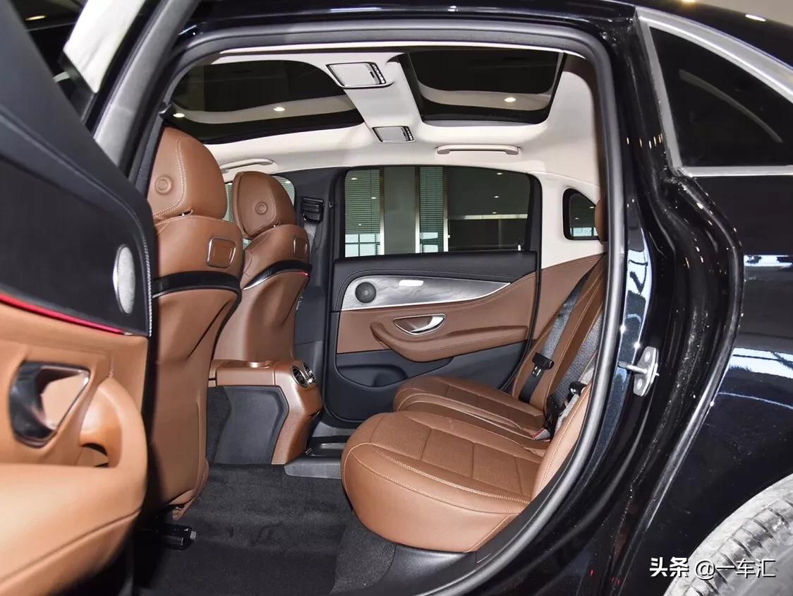 奔驰e200l运动和豪华区别,18年奔驰e200l运动型最高配