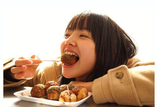 公司招聘网站被网友“花”式*破爆**，只因“内部福利”太诱人