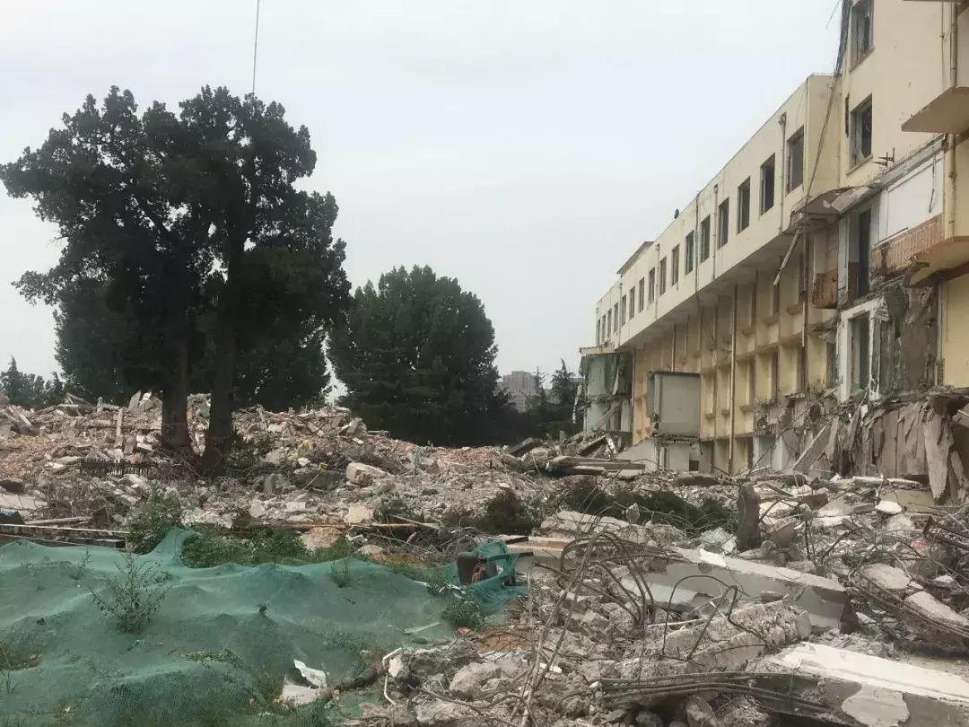 再见了，骨科医院！你好，临沂第十二中学！