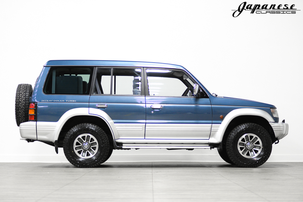 国外91年二手三菱帕杰罗标配电子悬挂20年前就能调整驾驶模式