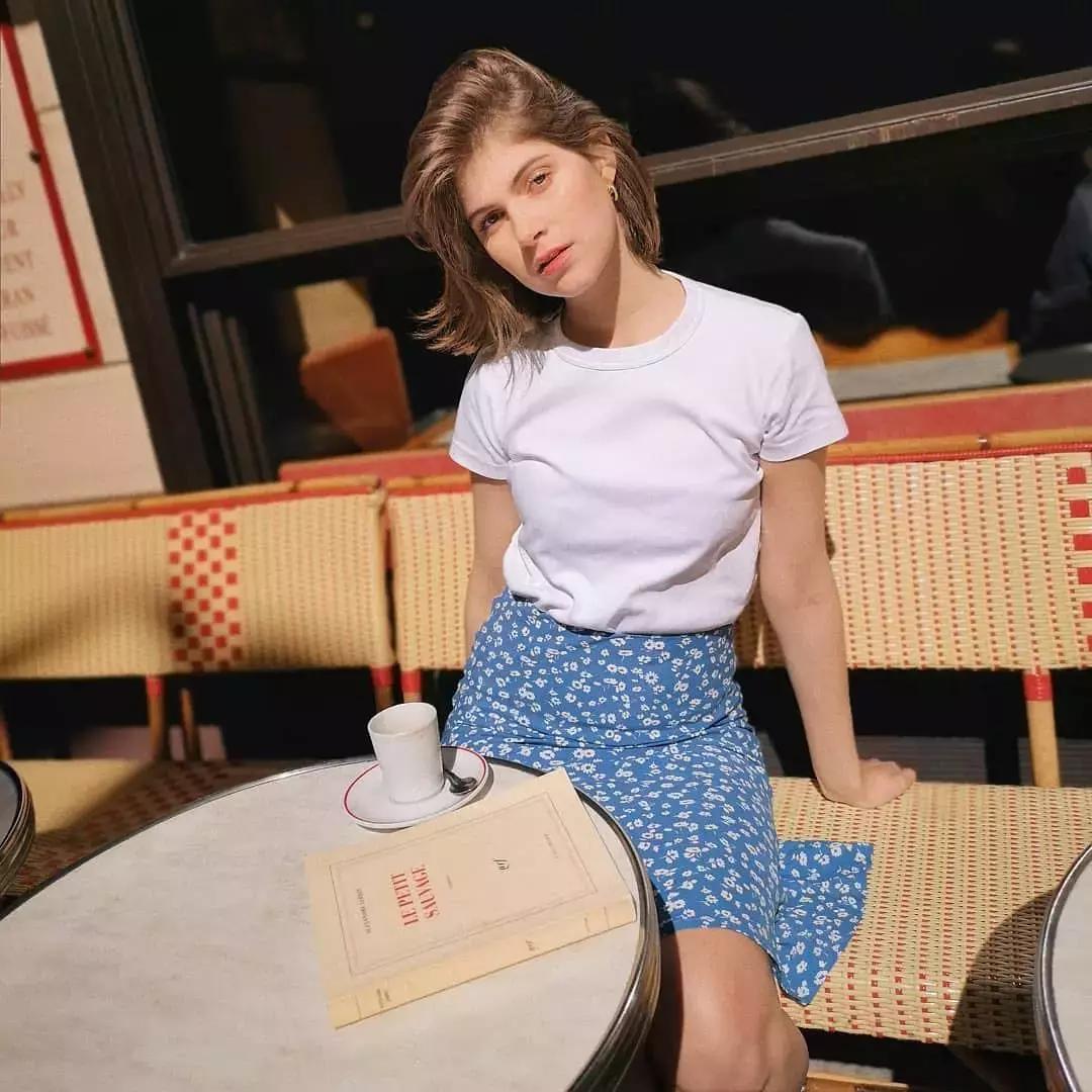 t恤穿久了偶尔也要换个风格,t恤穿好几年不旧的洗法