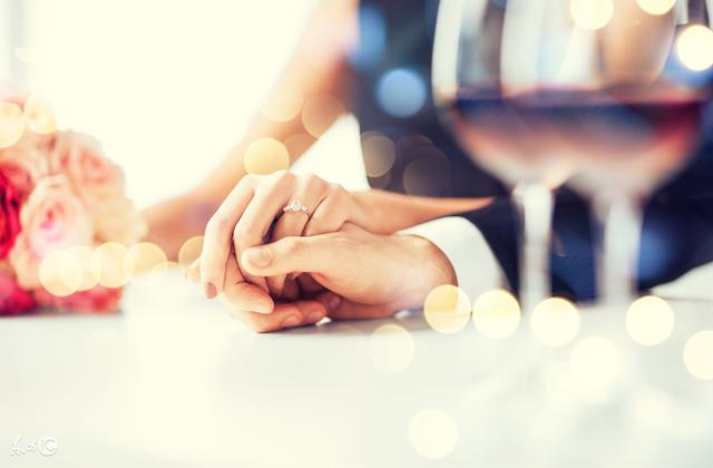 小说：哎呀，喝醉了，撩了年下奶狗弟弟怎么办？