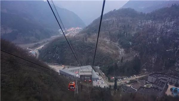 去西岭雪山玩雪要准备些什么,去西岭雪山滑雪需要先买门票吗