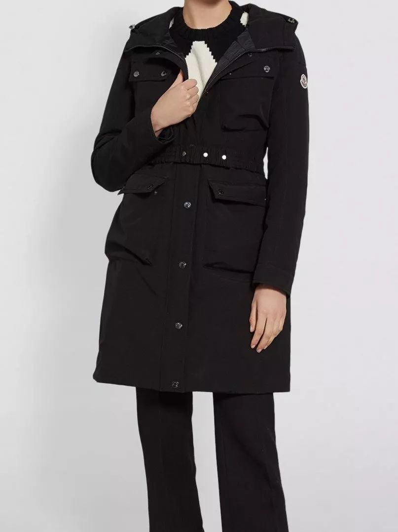 韩国女艺人告诉你，这才是今年最流行的羽绒服款式