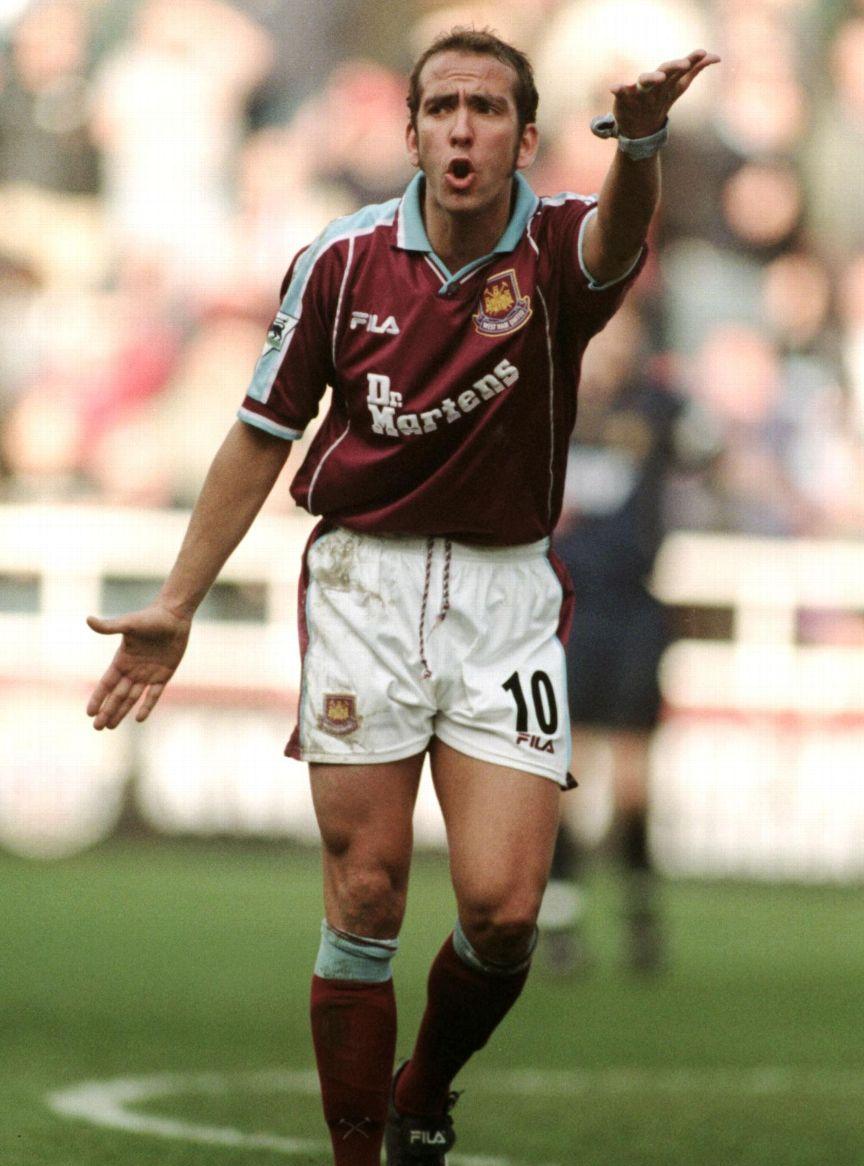 英格兰经典足球球衣,足球最伟大的4号球衣