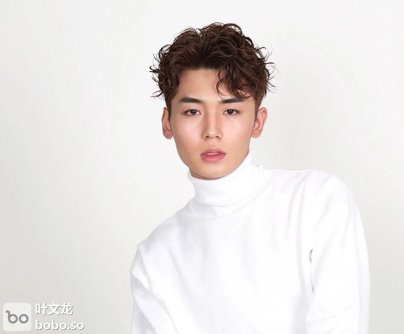 丸子头发簪盘发中短发,短发盘丸子头发简单好看教程