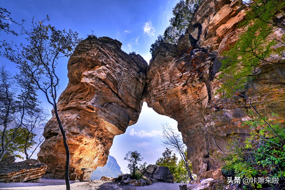 北方“小黄山”的云海里，藏着神奇的佛光和好运气