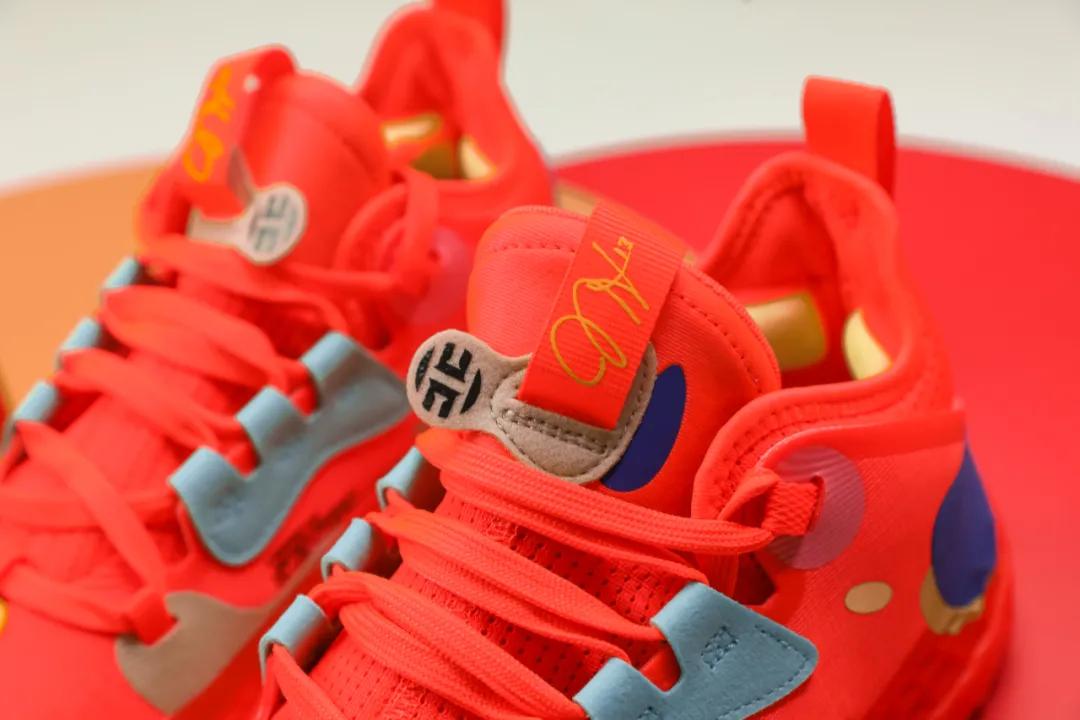 新鞋一出即打折？这几双阿迪篮球鞋的二级市场行情竟然如此坚挺