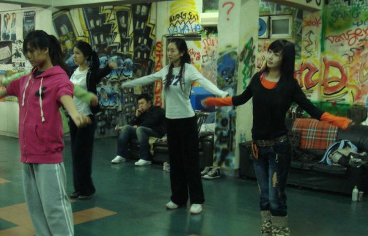 金秀贤李菲儿绯闻是真的吗,李菲儿历任男友