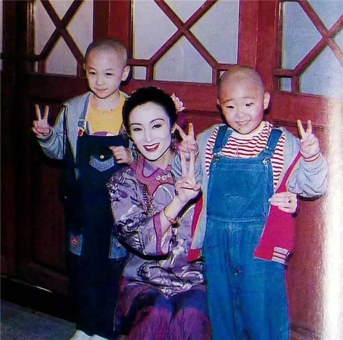 罗家英各个时期照片,十兄弟老大是谁演的