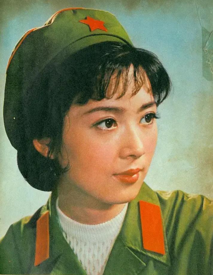 80年代第一美女龚雪近况,八十年代电影演员龚雪近况