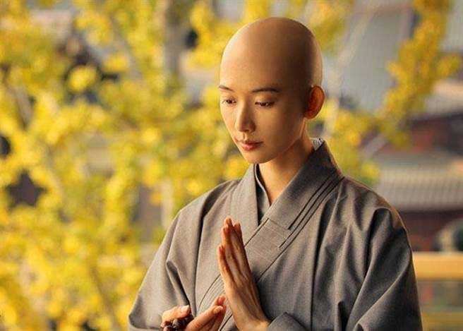 他因压力和焦虑要自杀，却因太懒没死成