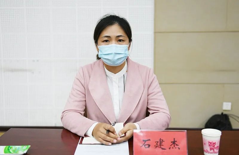 鼓干劲暖民心,宣讲抗疫英雄事迹