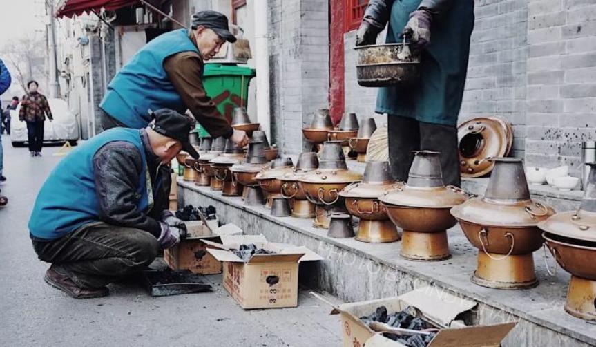 老北京涮羊肉：在胡同间寻觅，只为了这一口魂牵梦绕的涮肉