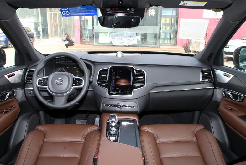 55万左右沃尔沃xc90,48万提了沃尔沃xc40