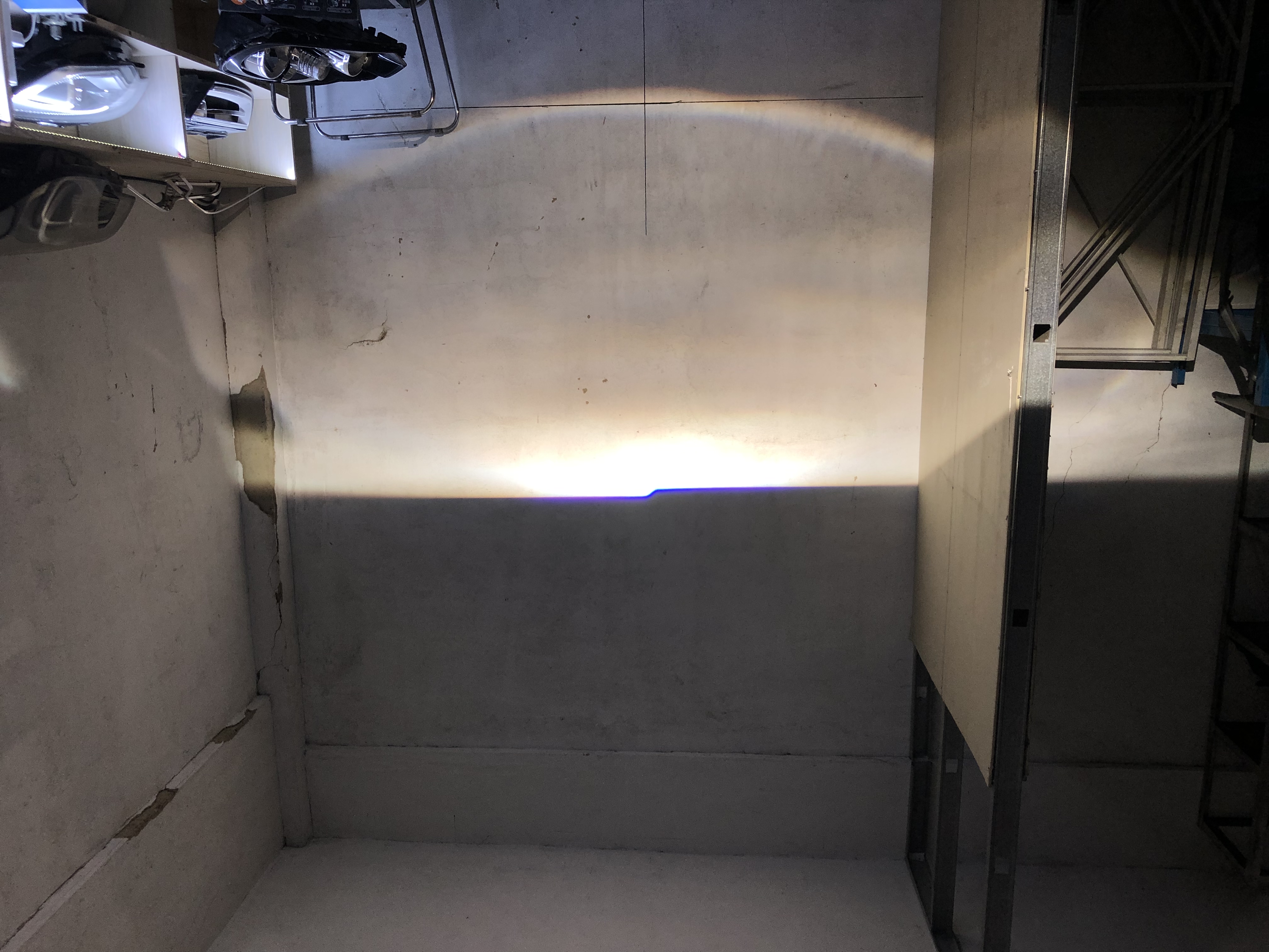 欧司朗哪款透镜性价比高,欧司朗氙气灯d1s和d4s的区别