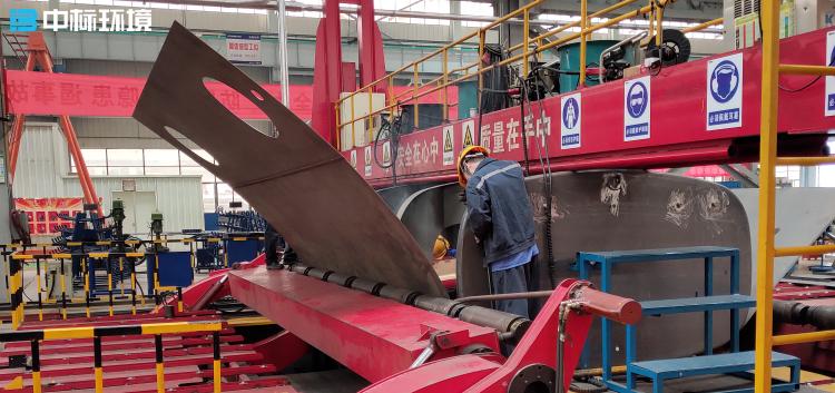 洒水车罐体定做,洒水车碳钢板罐体