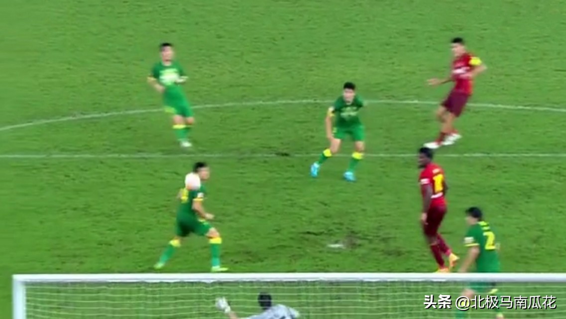 巴坎布进球荒深度解析,巴坎布单刀推射视频