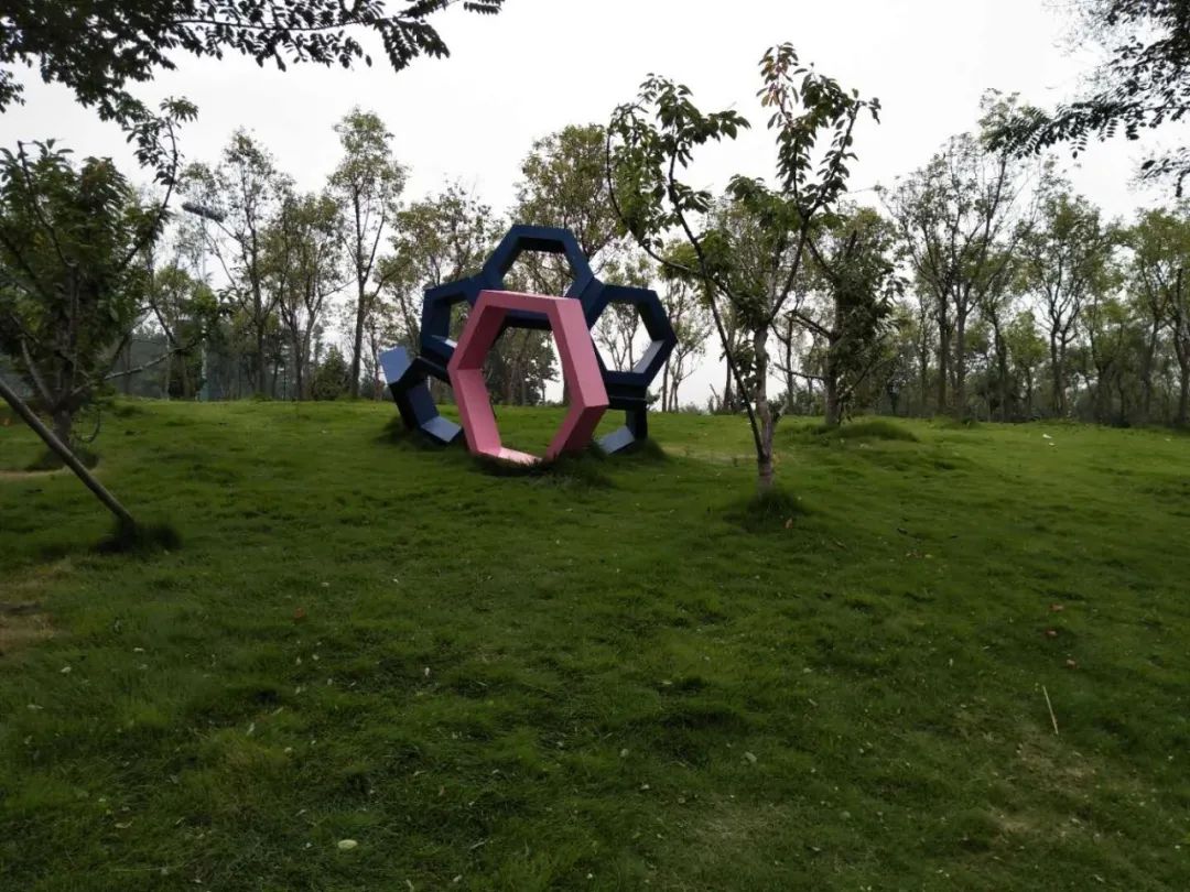 建业足球小镇一日游攻略,建业足球小镇附近有什么玩的