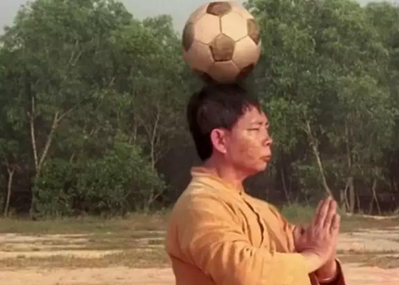 星爷看透足球的一切,深度解析18年前的电影