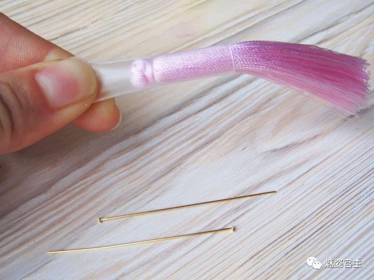 珠宝店的真丝流苏耳环，3步教你轻松完成