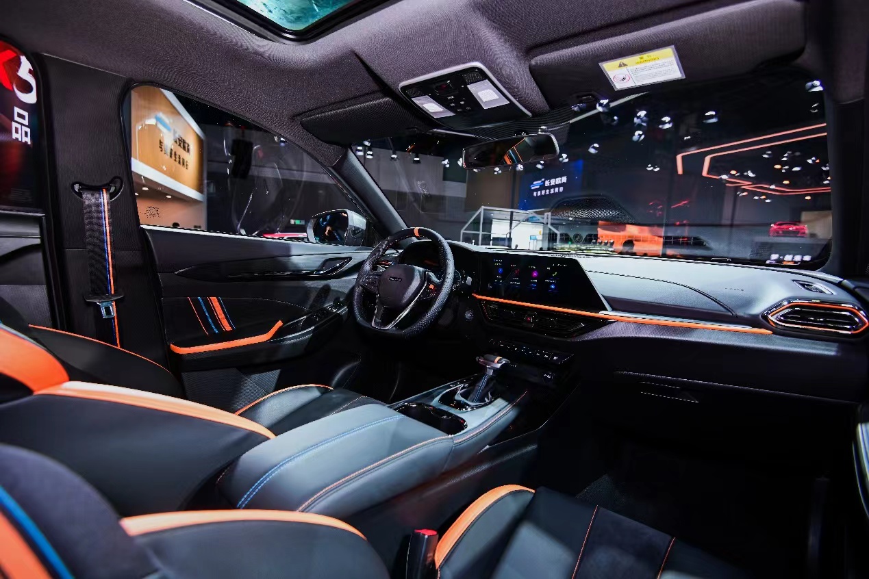 闄堥渿杞﹀睍閬囧埌鑰佹潕,杞﹁瘎浜鸿瘎闀垮畨娆у皻x5