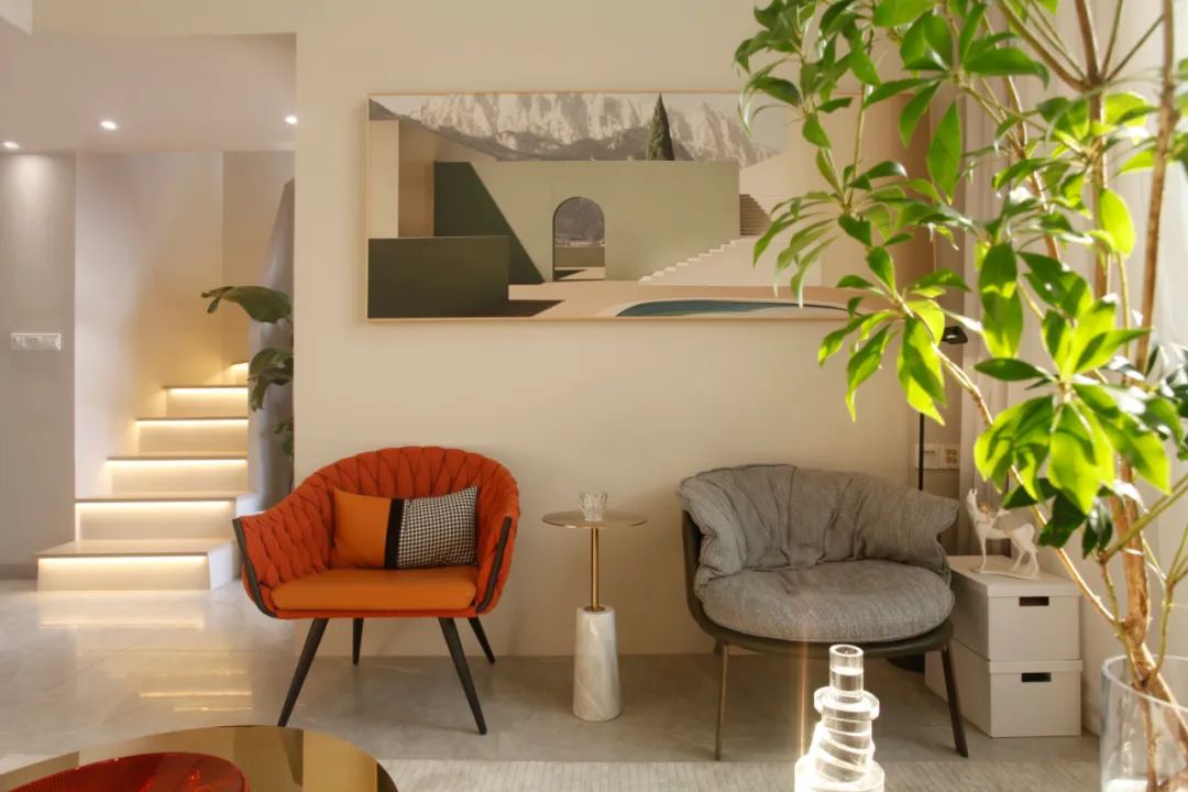 80㎡三口之家，餐厅里种树、可移动儿童房、大浴缸，日子又慢又美