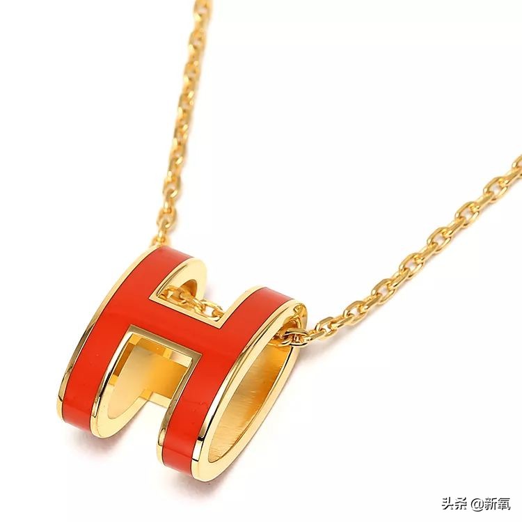 怎么买香奈儿女表,两万多买lv还是香奈儿