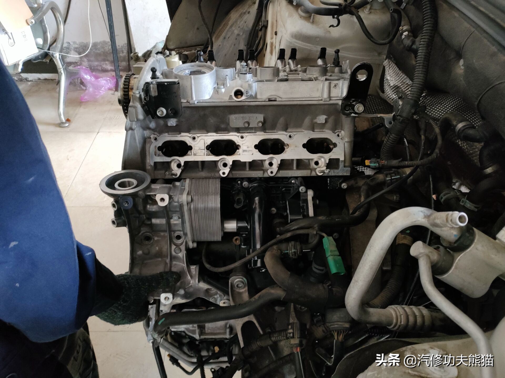 2013款奥迪a4l烧机油怎么解决,奥迪a4l突然全车无电是什么原因