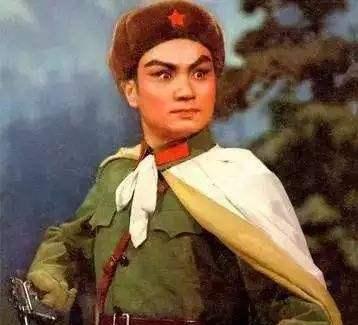 28从军当炊事员，29孤身劝降400土匪，30活捉座山雕，16天后牺牲