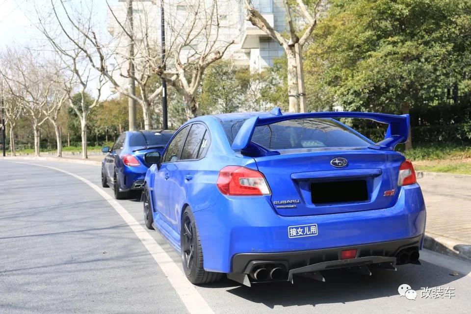 奔驰amgc63v8,6.2升v8奔驰c63加速