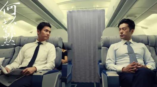 行走的荷尔蒙，这6位越老越有味，大胡茬克制又霸道，气质太绝了