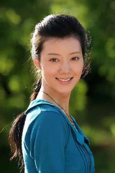 花5000万娶女明星，他为何从山西首富沦为通缉犯？