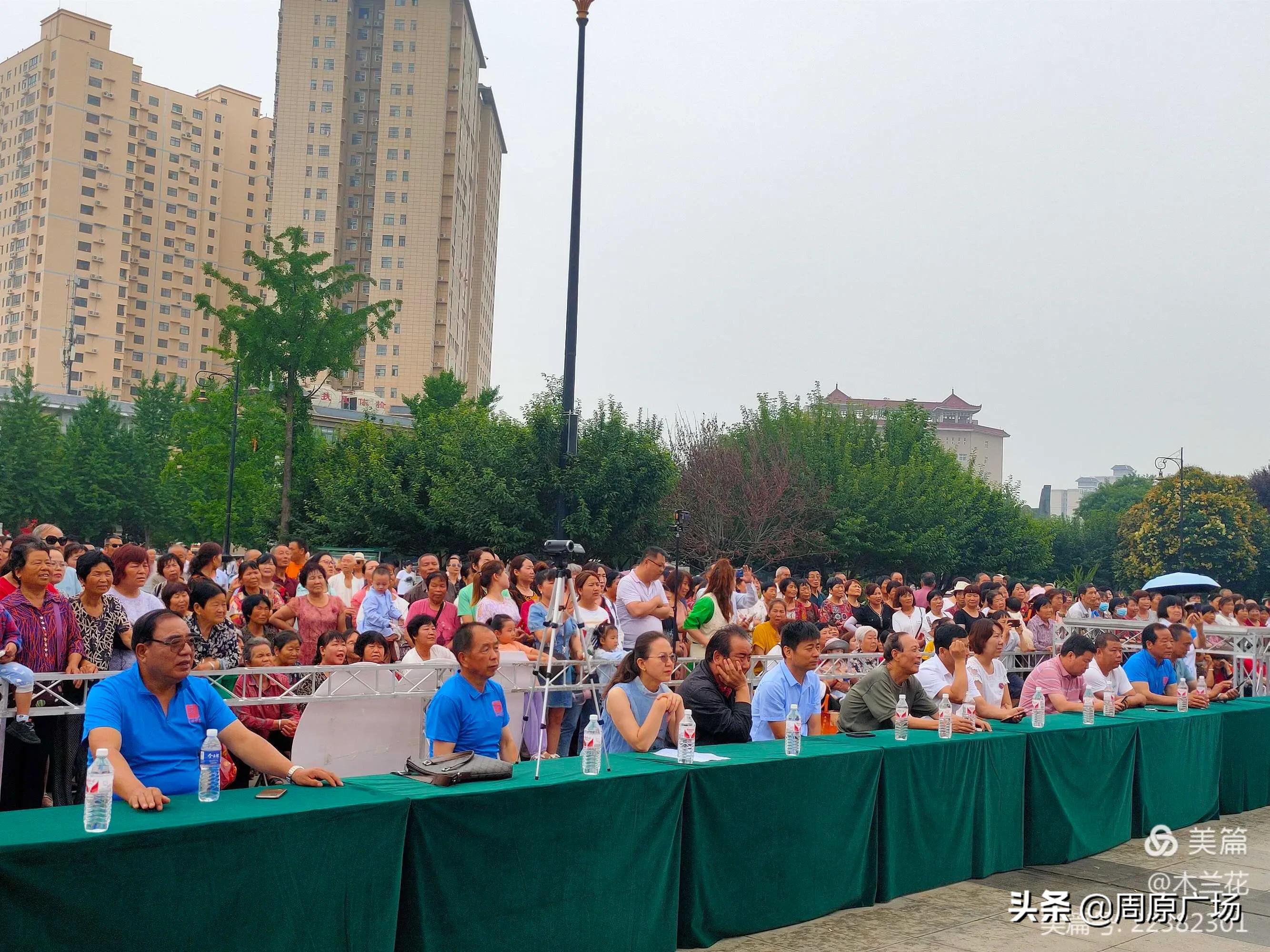跟着*党**走，与“美”同行----记健身运动达人曹乃侠