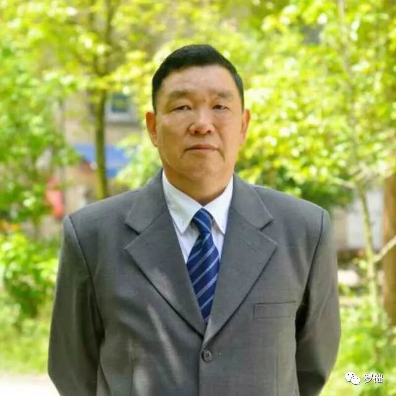 出门在外要多留点心眼小心点,小心心眼