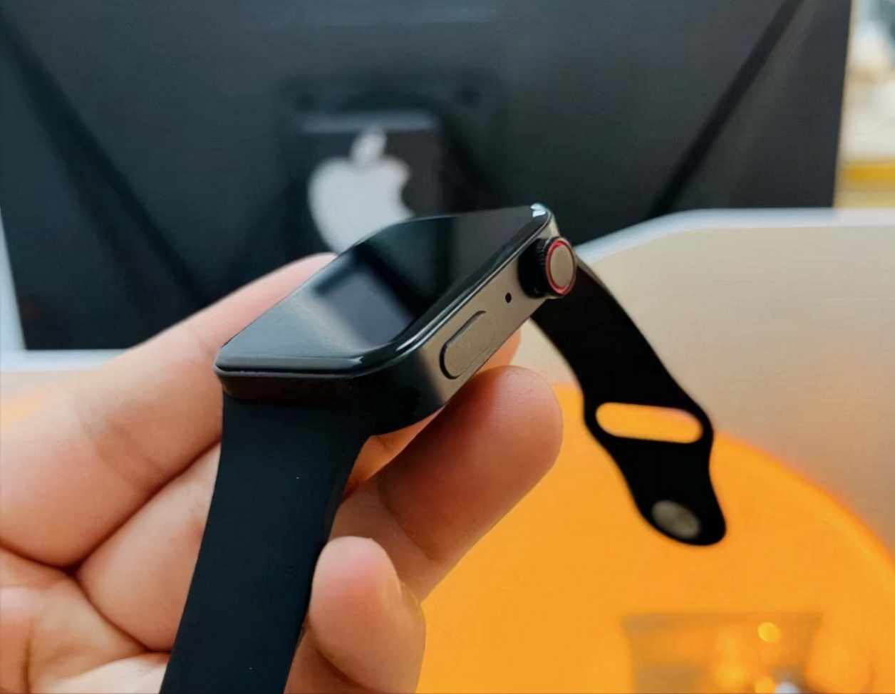 iphone13发布后的华强北,库克承认iphone13缺陷