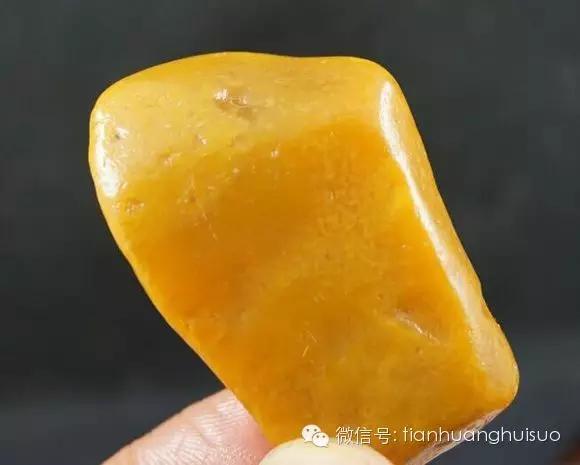 寿山田黄原石真品,怎么鉴别寿山田黄的品质