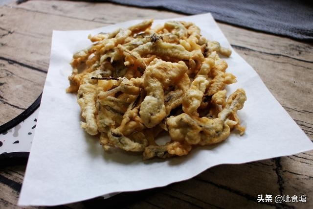 香椿炒鸡蛋正确做法先别着急下锅,香椿炒鸡蛋简单易学你会了吗