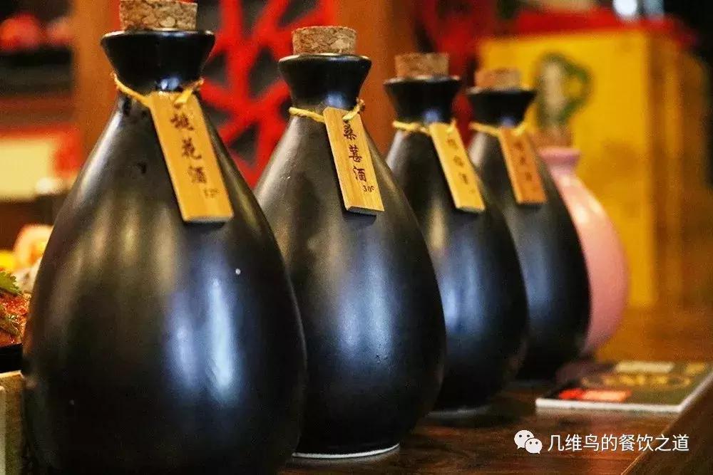 开一家串串香营业额多少能挣钱,想开一家串串香怎样来经营