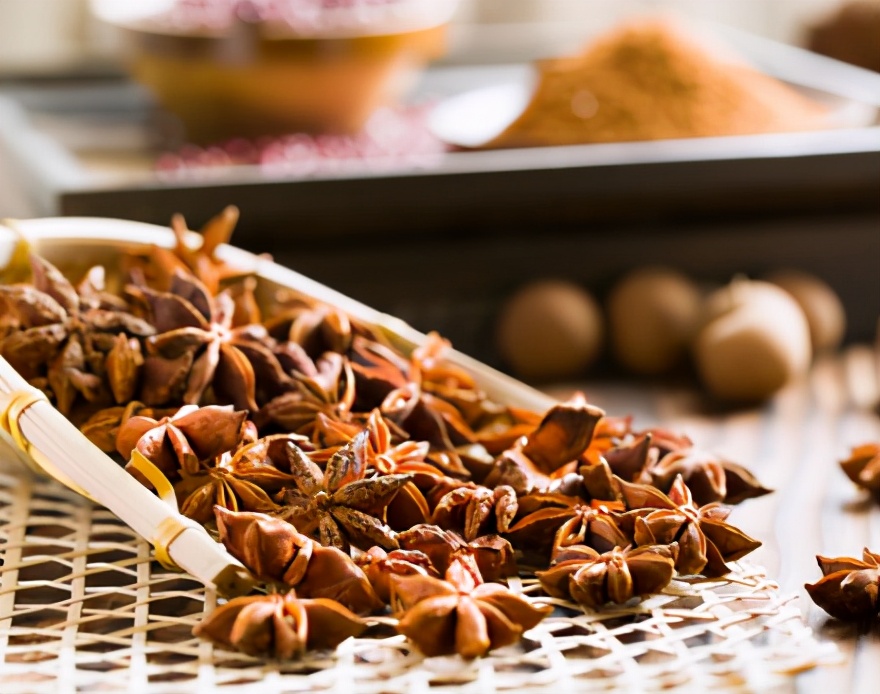 不管炖什么鱼汤牢记4点,不管炖什么鱼都要记住这个诀窍