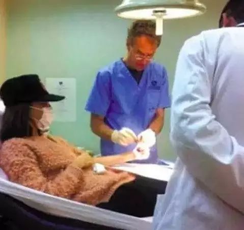 “奥运宝贝”的香艳上位史，和她背后的神秘大佬们