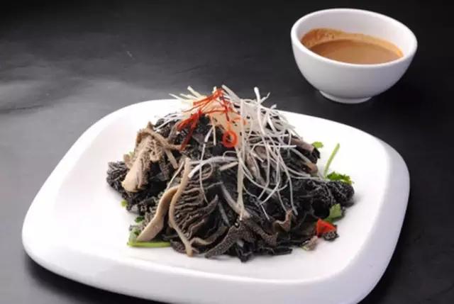 中国最著名十大小吃街及特色美食,中国夜市十大小吃街排行榜