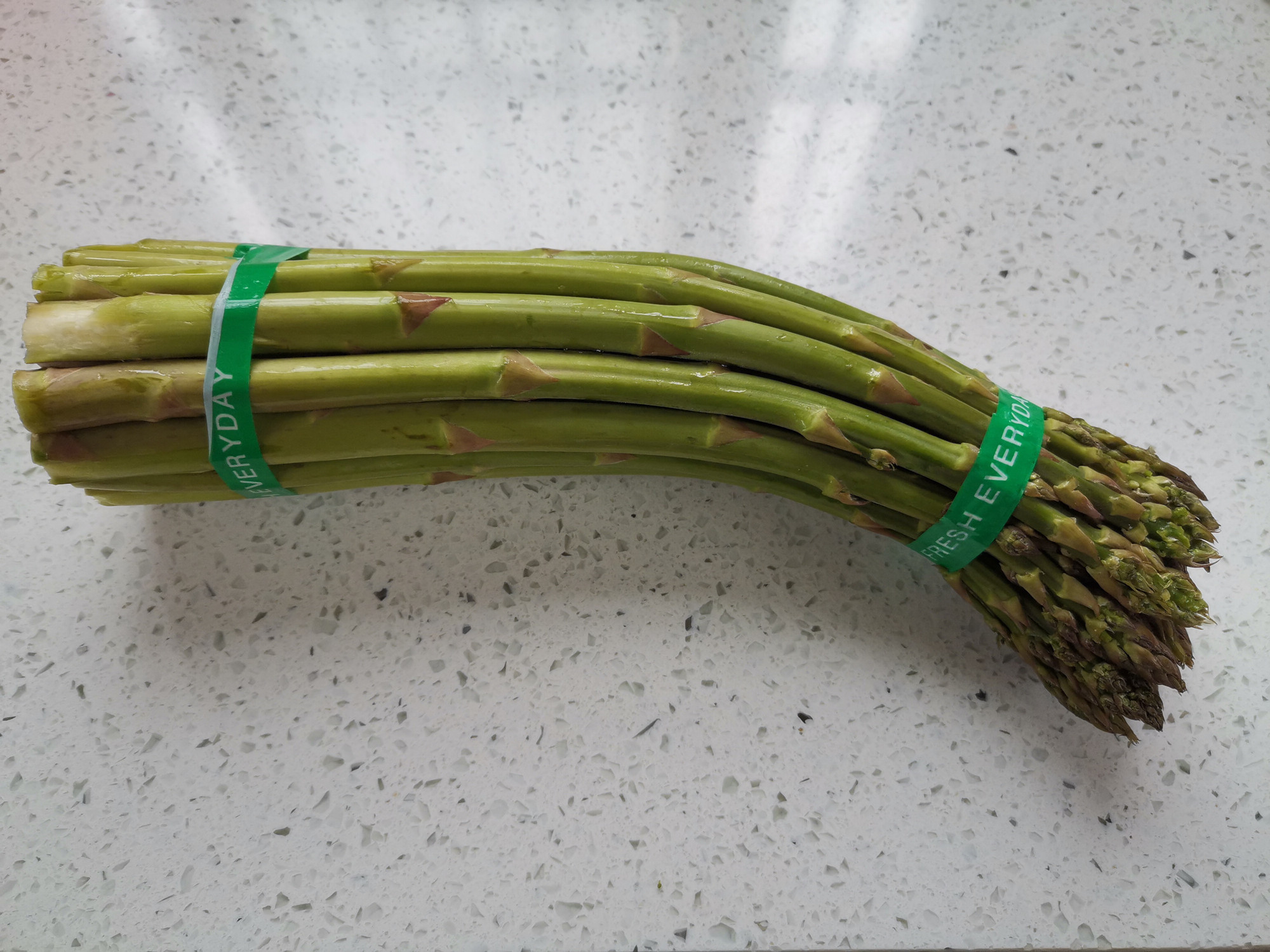 应季芦笋如何做到清脆可口？关键在食材的这3种处理，太简单了