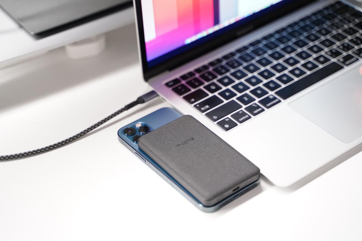 mophie无线充电器10w快充版,mophie18w快充评测