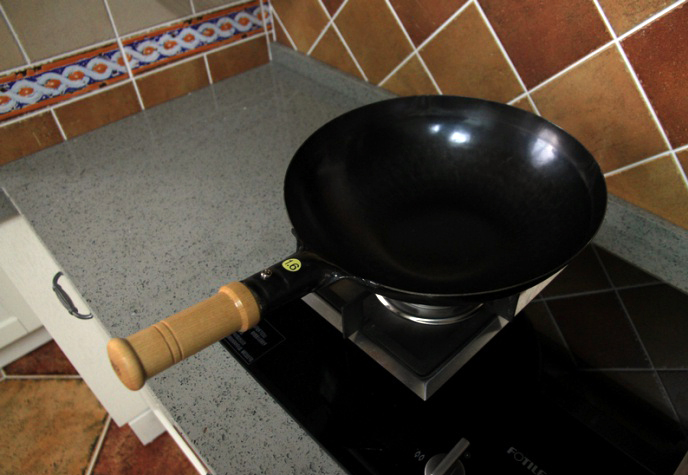 陈枝记铁锅和炊大皇哪个好,陈枝记和苏泊尔