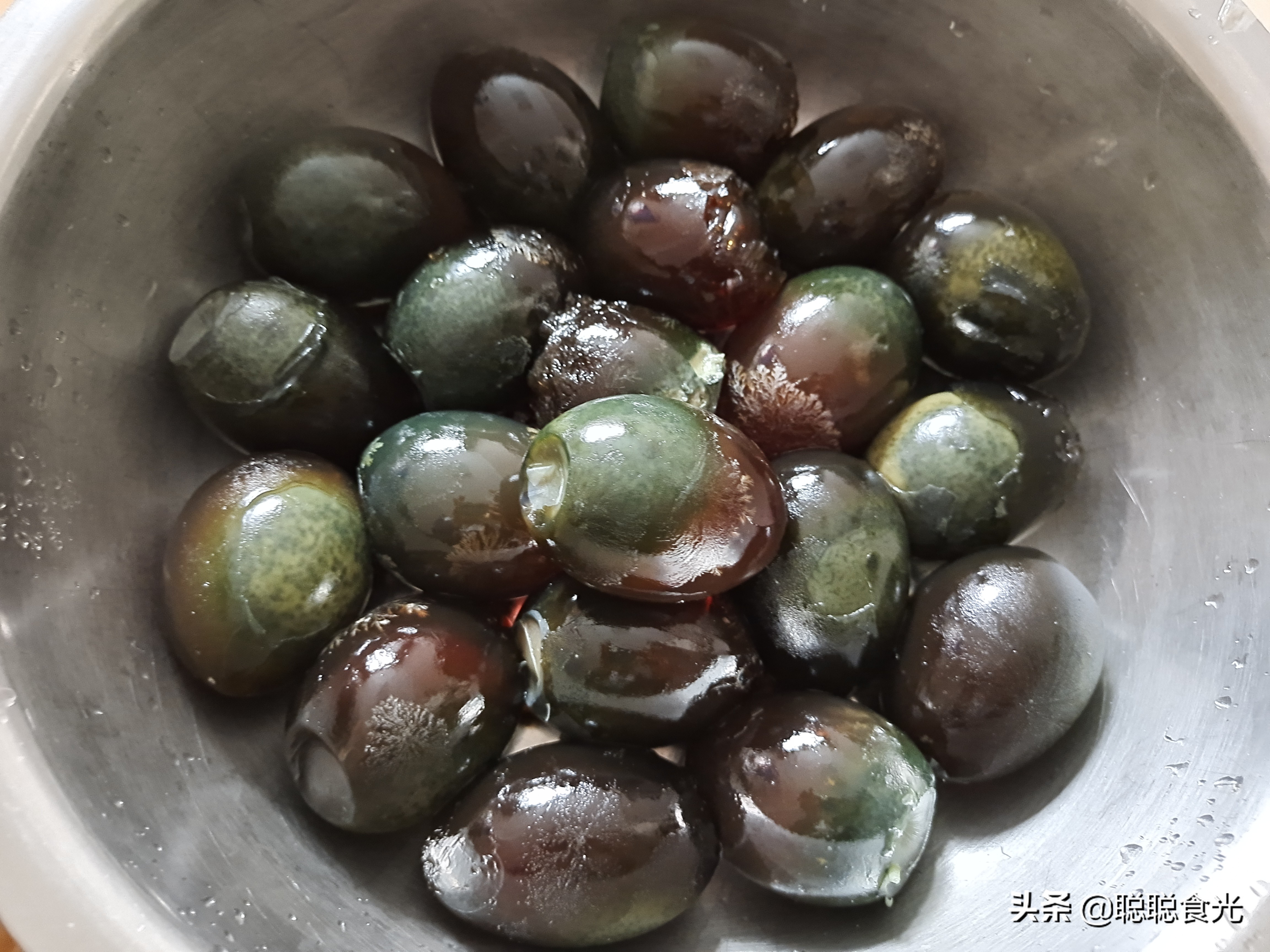 做香肠不放红曲粉放腐乳,做香肠不放五香粉可以吗