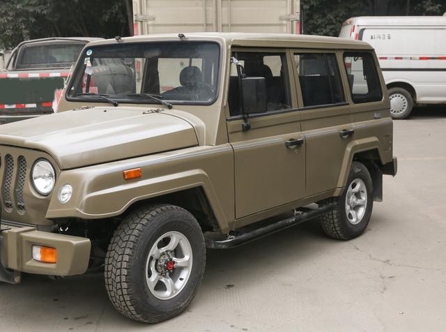 北汽战旗汽车加长版,北汽制造全新战旗