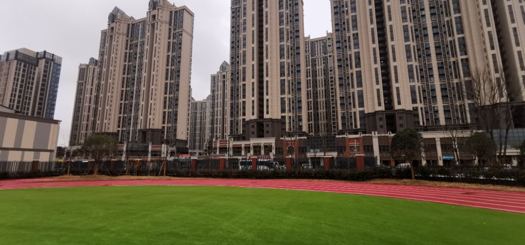 万达滨江城房子值得买吗,九龙湖万达茂学区房