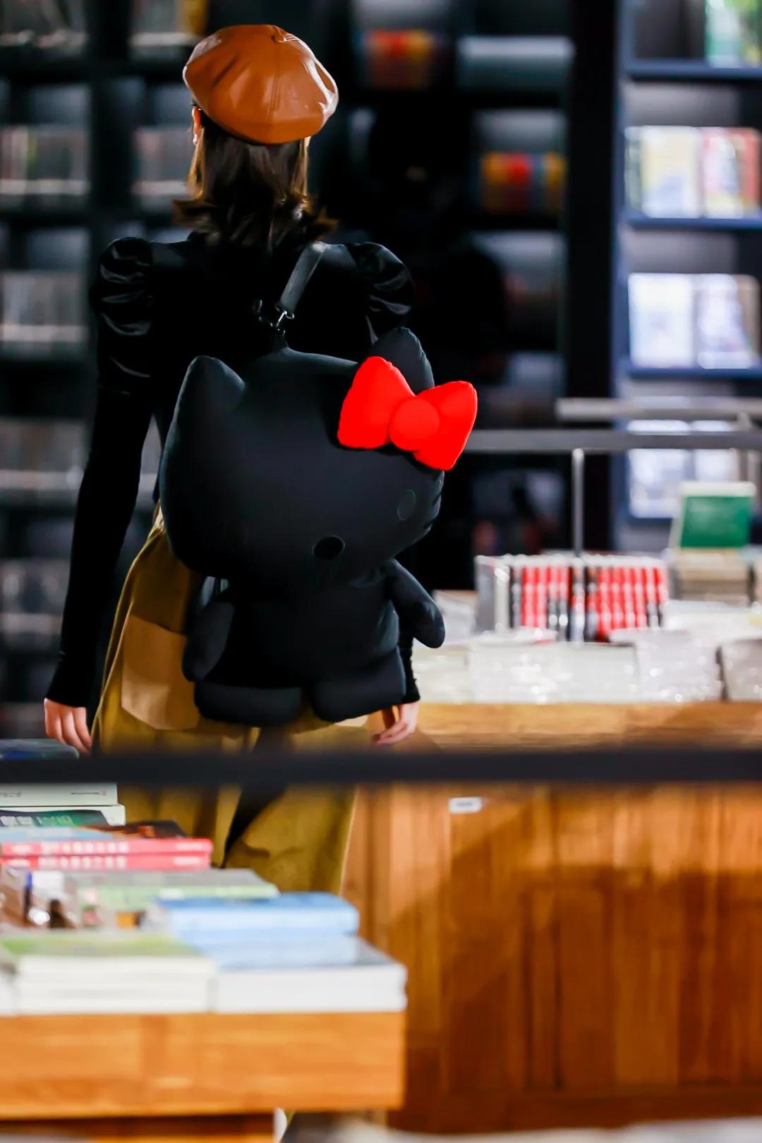 中国国际时装周aw23神话色彩,aw2024国际时装周