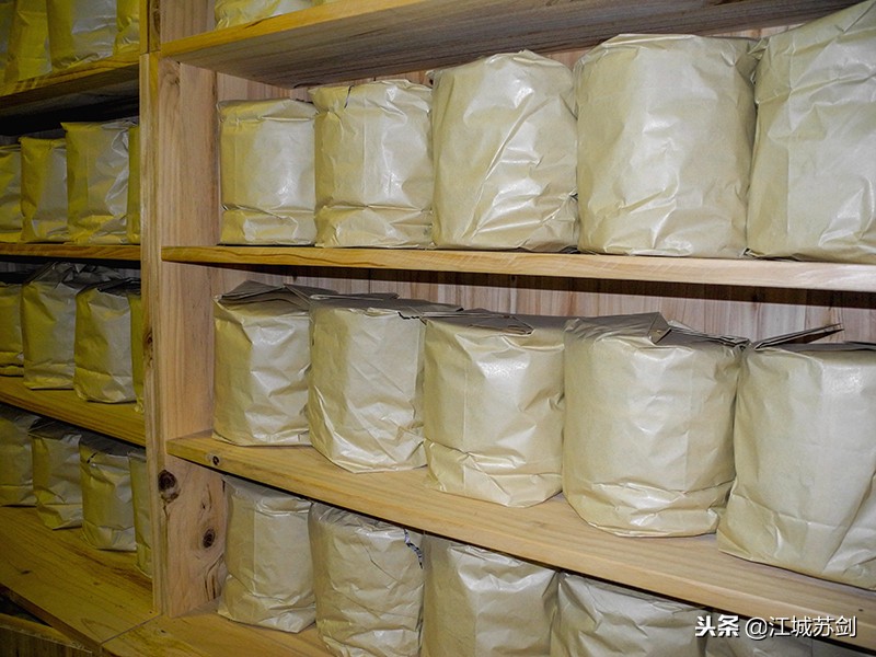 在远隔福鼎千里的大学生创业园，我们见识和品赏了福鼎白茶